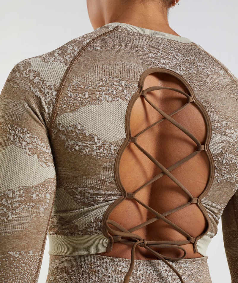 Gymshark Adapt Camo Bezšvové šnurovanie Vzadu Top Lávovo-kamienková Sivo-dušová Hnedá