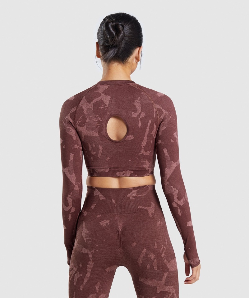 Gymshark Adapt Camo Bezšvový Crop Top S Dlhým Rukávom Savanovo-čerešňovo Hnedý