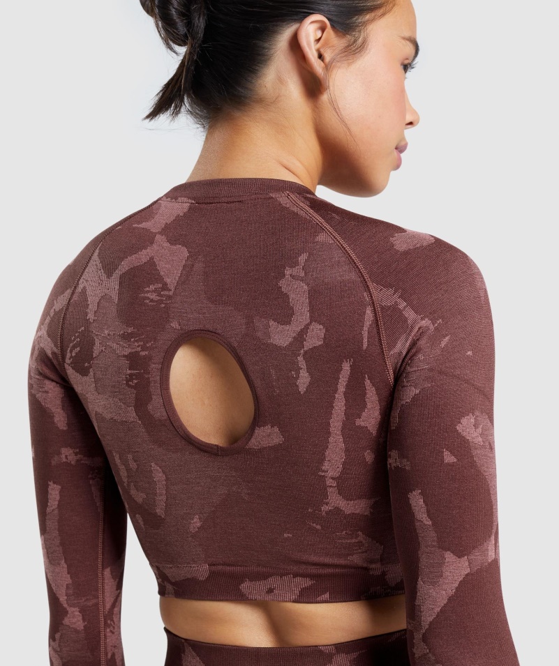 Gymshark Adapt Camo Bezšvový Crop Top S Dlhým Rukávom Savanovo-čerešňovo Hnedý