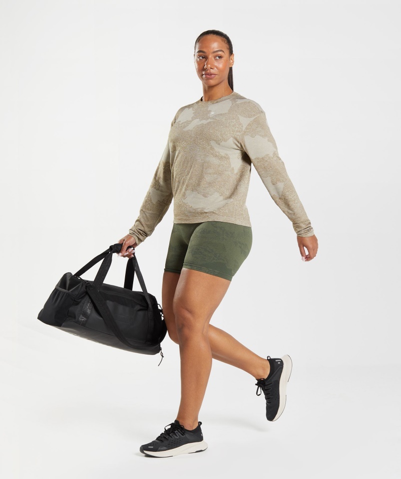 Gymshark Adapt Camo Bezšvový Top S Dlhým Rukávom Lávovo-kamienková Sivohnedá