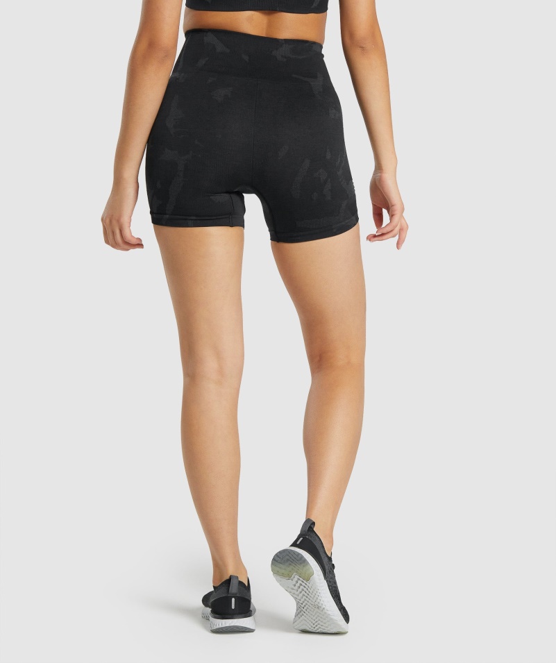 Gymshark Adapt Camo Bezšvové šortky Savanna-čierna