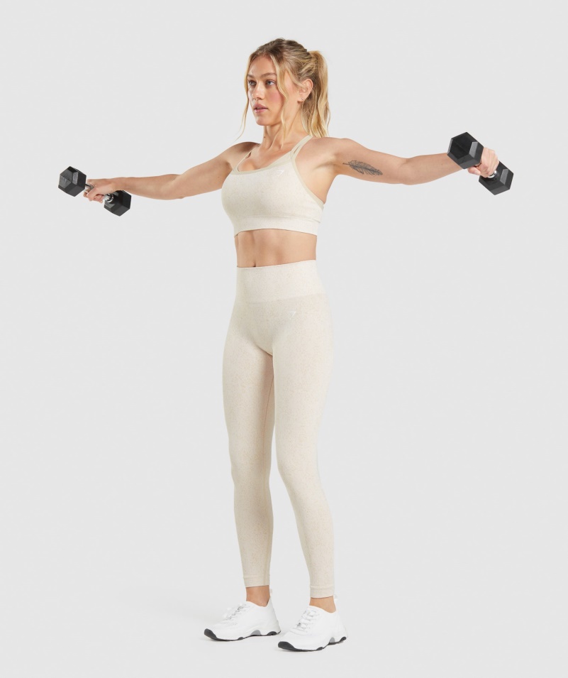 Gymshark Adapt Fleck Bezšvová športová Podprsenka Minerálno-kokosovo Biela