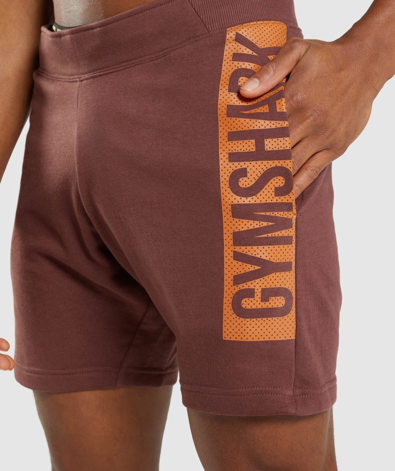 Gymshark Výrazné šortky čerešňovo Hnedé