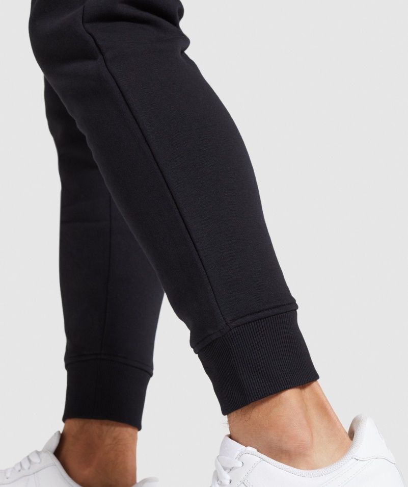 Gymshark Crest Joggers čierne