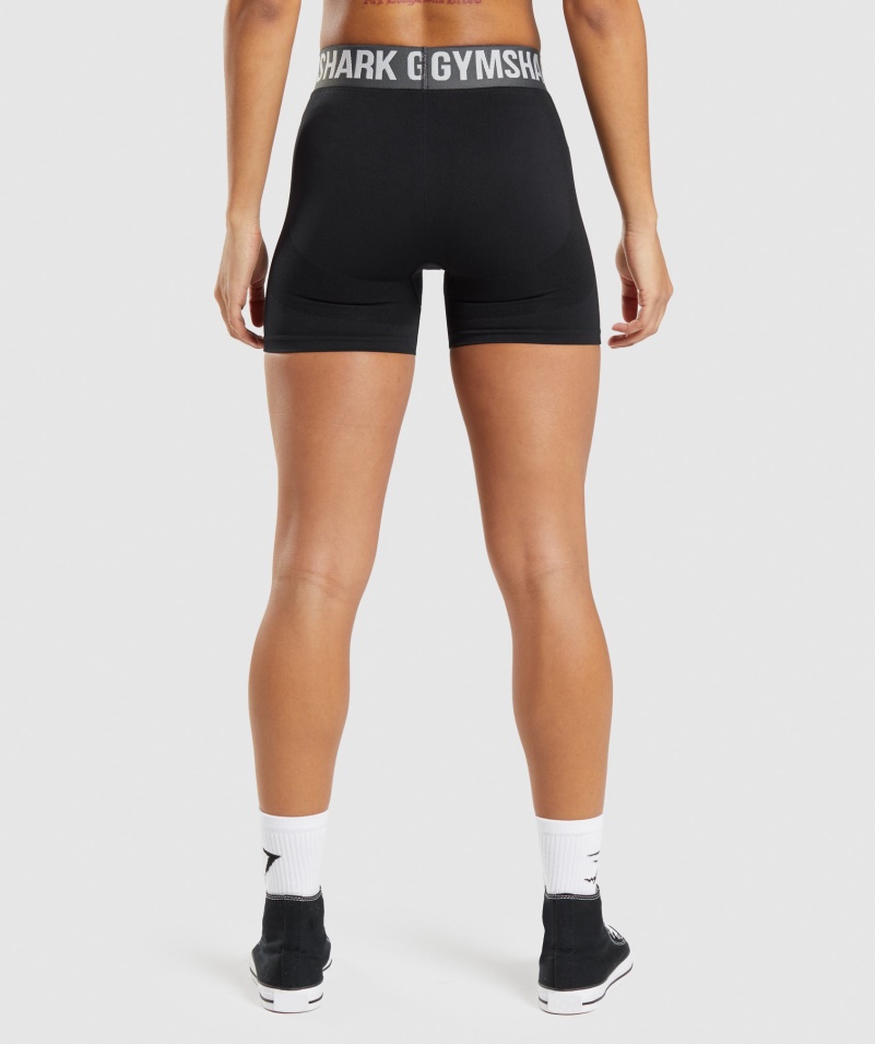 Gymshark Flex šortky čierne