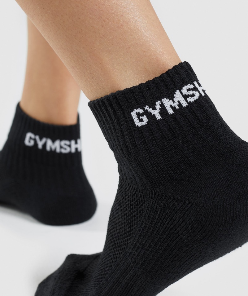 Gymshark žakárové štvrtkové Ponožky 3pk čierne