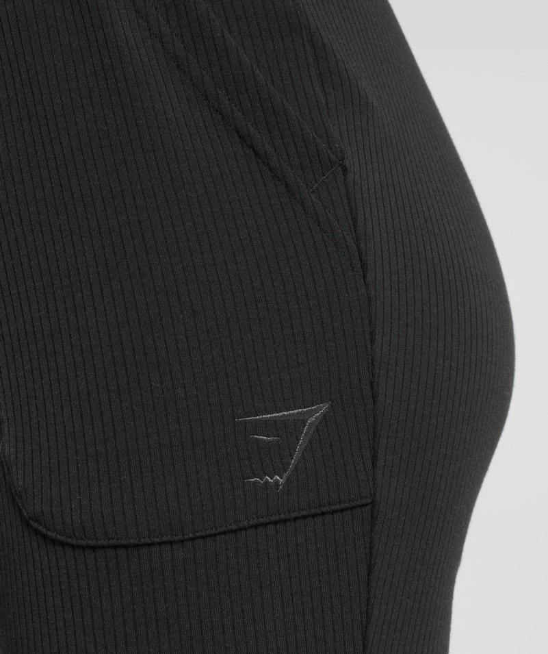Gymshark Pauza Flared Nohavice čierne