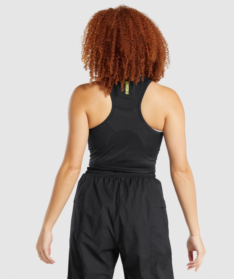 Gymshark Pulse Crop Tank čierny