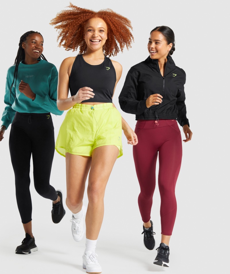 Gymshark Pulse Crop Tank čierny