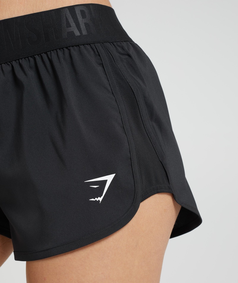 Gymshark Tréningové šortky Voľného Strihu čierne