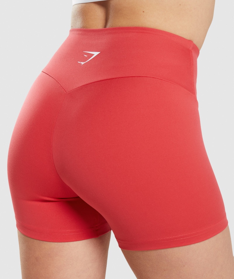 Gymshark Tréningové šortky Rubínovo červené