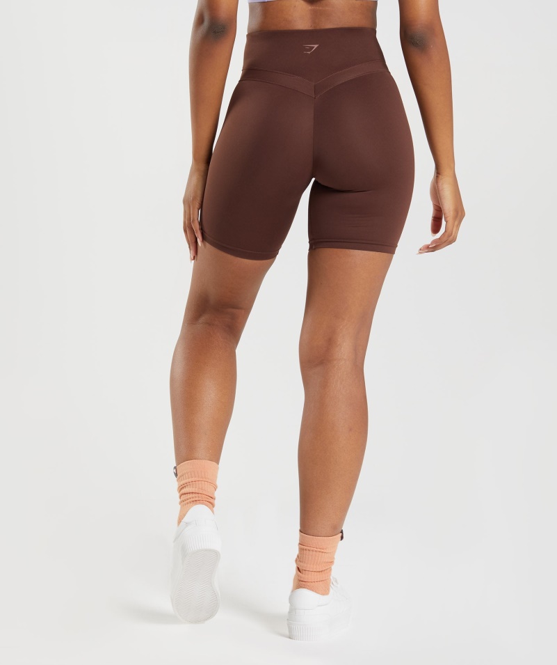 Cyklistické šortky Gymshark Whitney Oživujú Hnedú Farbu