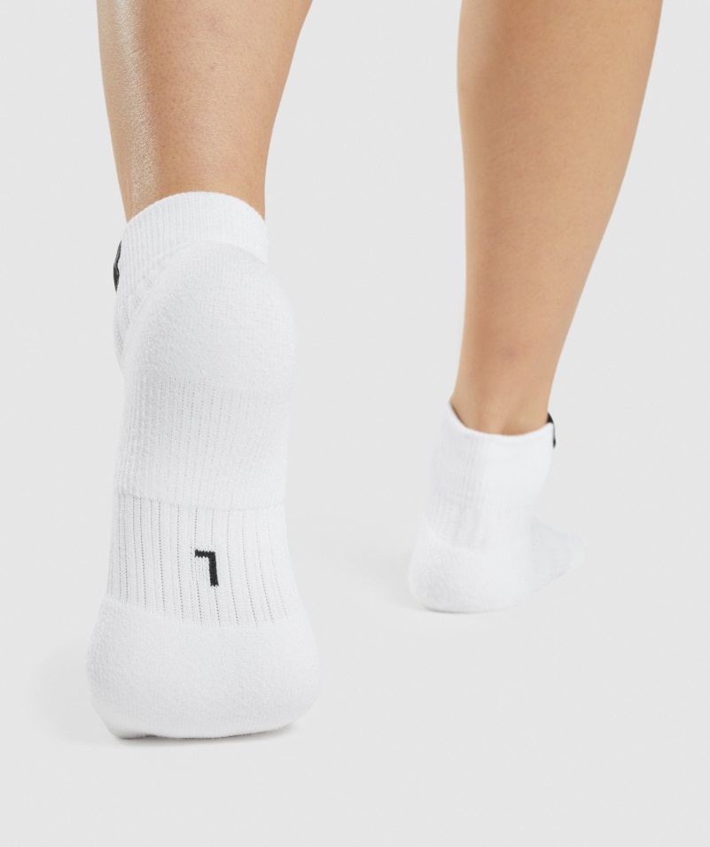 Gymshark Woven Tab Sneaker Socks 3pk White